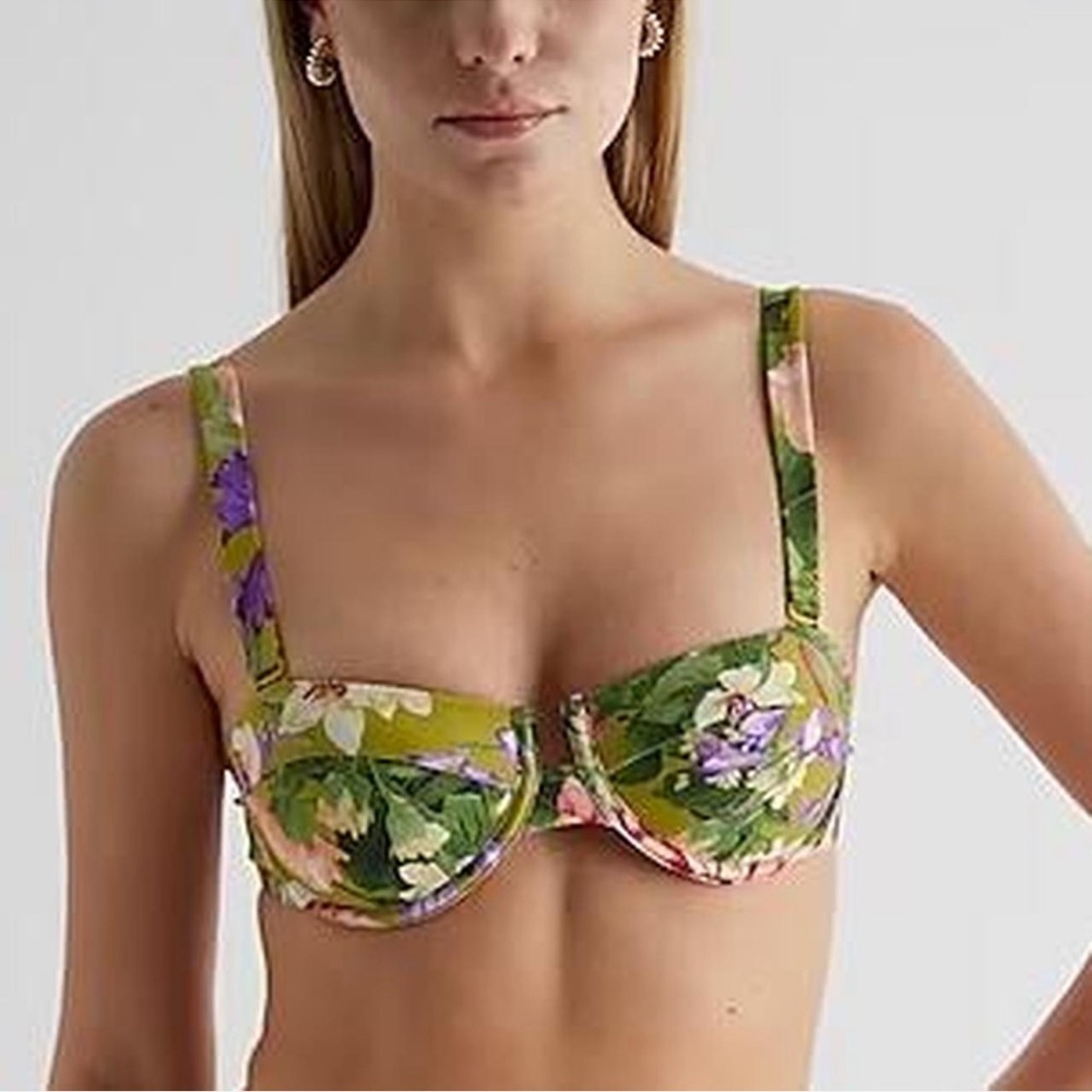 Express‎ Women’s Size Large Body Contour Tropical Floral Bikini Top
